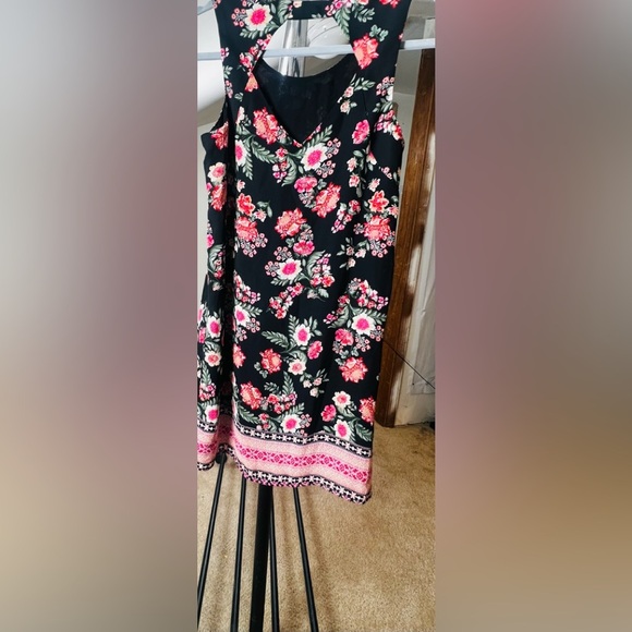 Merona Dresses & Skirts - Pink Republic Flower Print Shift Dress Red & Pink